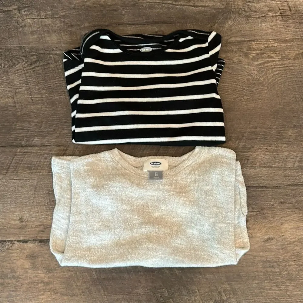Old Navy 3T BUNDLE (2) Knit‎ Sweaters